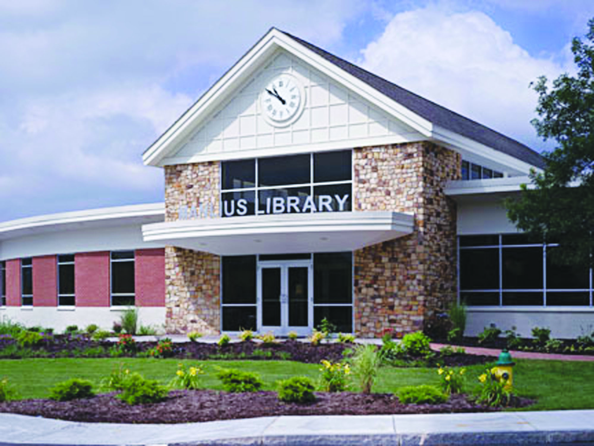 Eagle News Online – Manlius Library expands digital services in ...